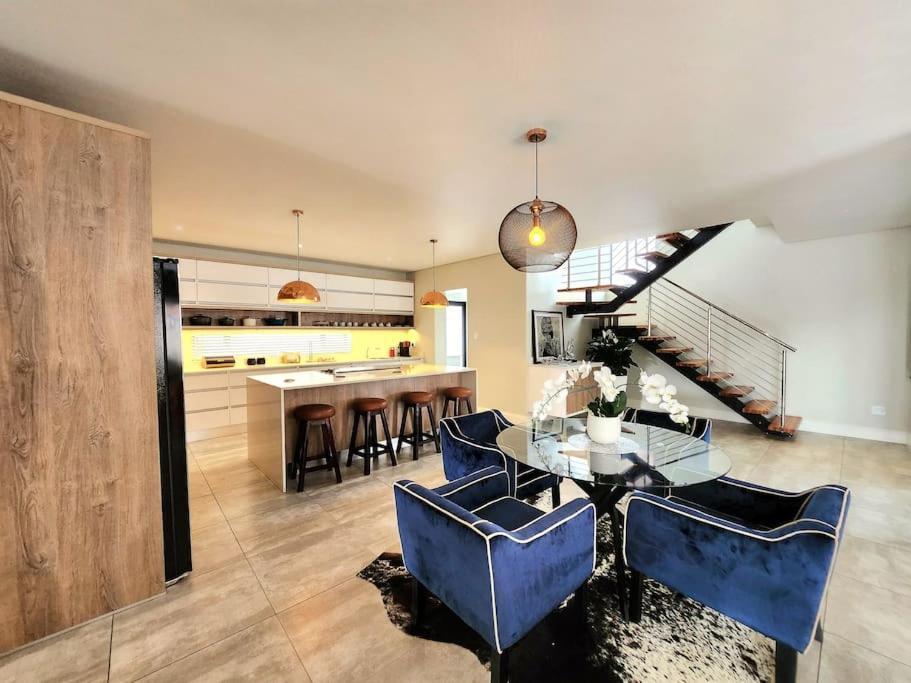 Apartment 3 On Keswick *